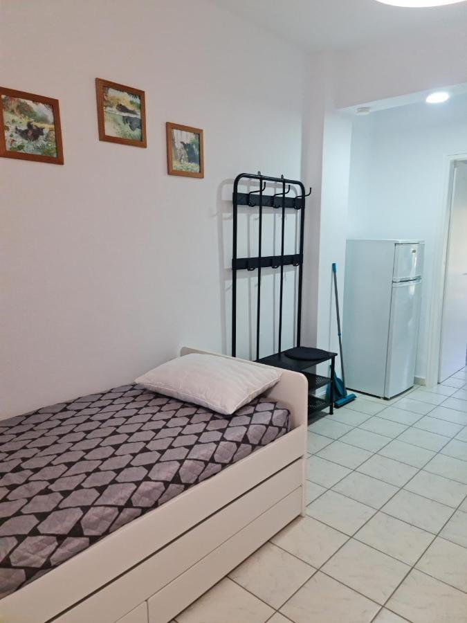 4 Apartment