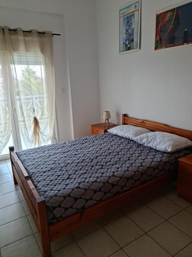 4 Apartment *