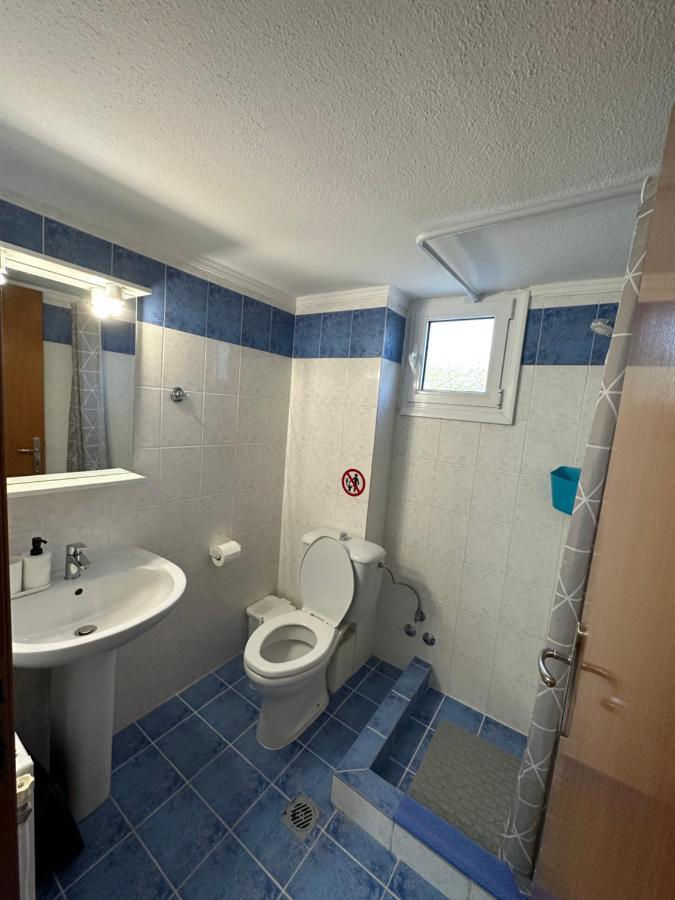 Apartment 4