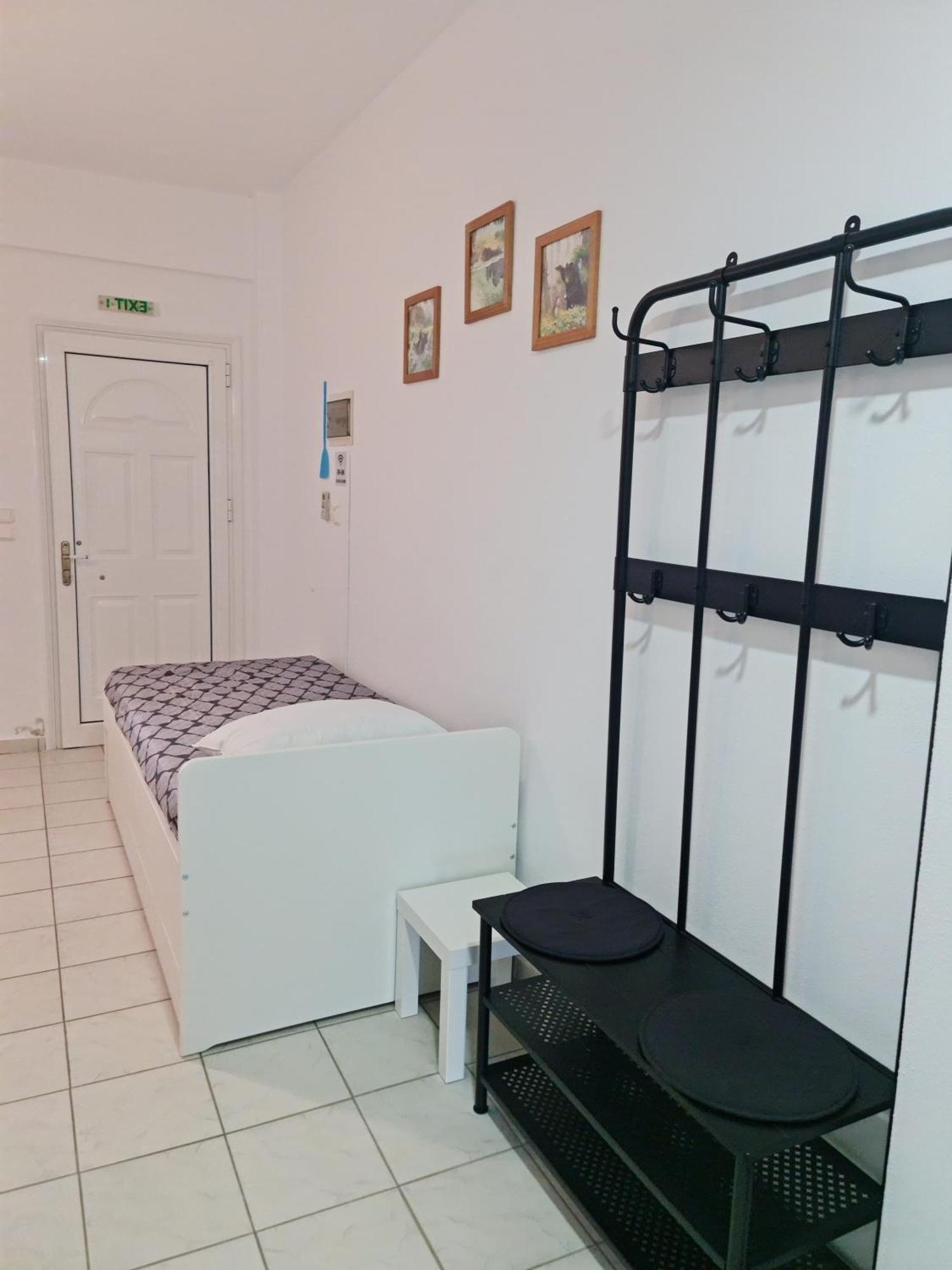 4 Apartment
