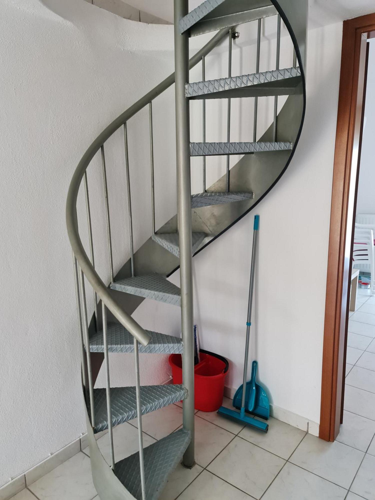 Apartment 4 *
